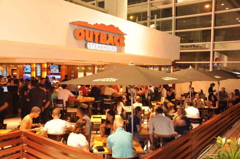 Outback aposta em unidades na rua para expansãoOutback