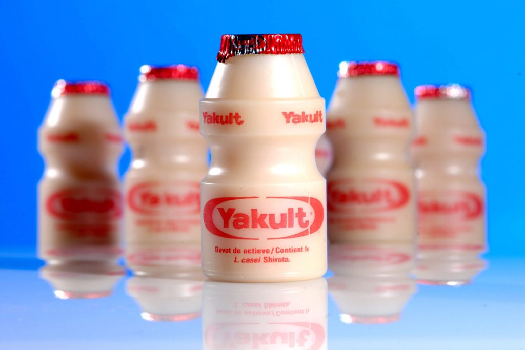 Yakult-completa-50-anos-de-Brasil