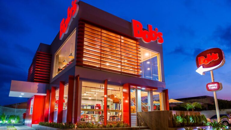 Rede de fast-food Bob's procura novos franqueados em São Paulo