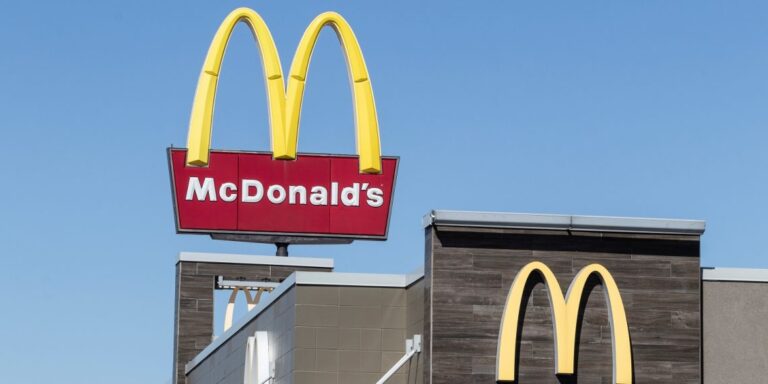 McDonald's amplia lucro e vendas no 3º trimestre e supera expectativas