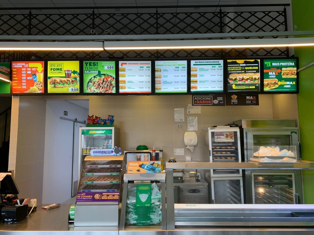 Subway aposta em novo conceito visual e Brainbox traduz identidade nos pontos de venda 